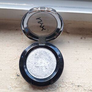 ✨ NYX Single Eyeshadow – Tin (Swatched Only, Sanitized) ✨